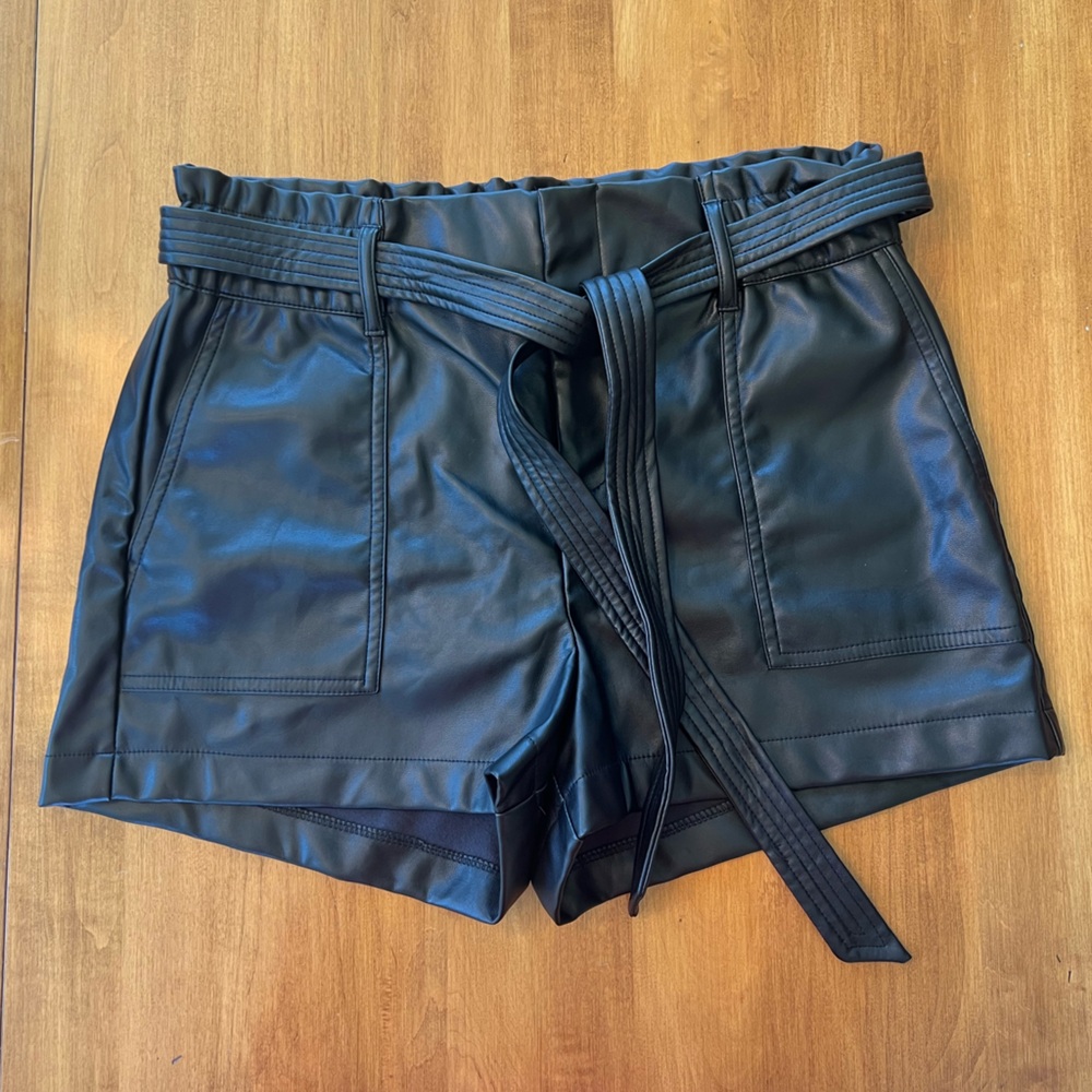 Shinestar Black Faux Leather Shorts Size Medium